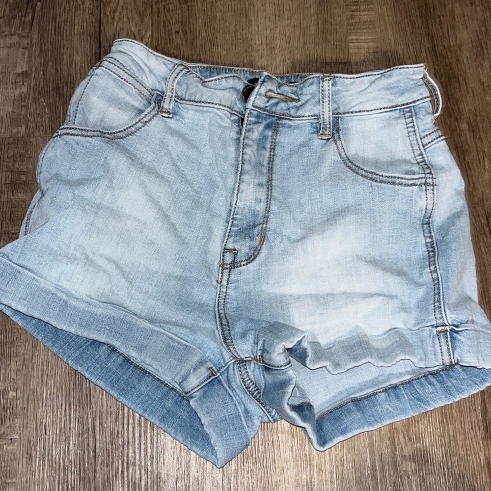 Kendal and Kylie Jean shirt!